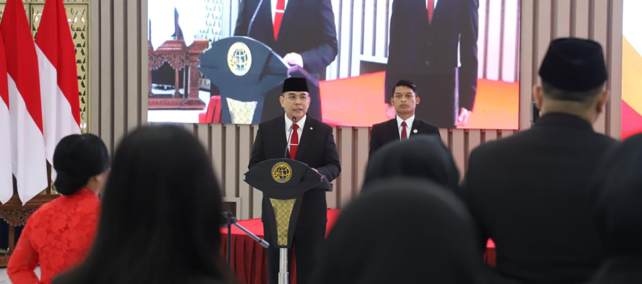 Lantik 180 Pejabat, Wamen Ossy Tekankan Peran Kunci SDM dalam Transformasi Layanan Pertanahan