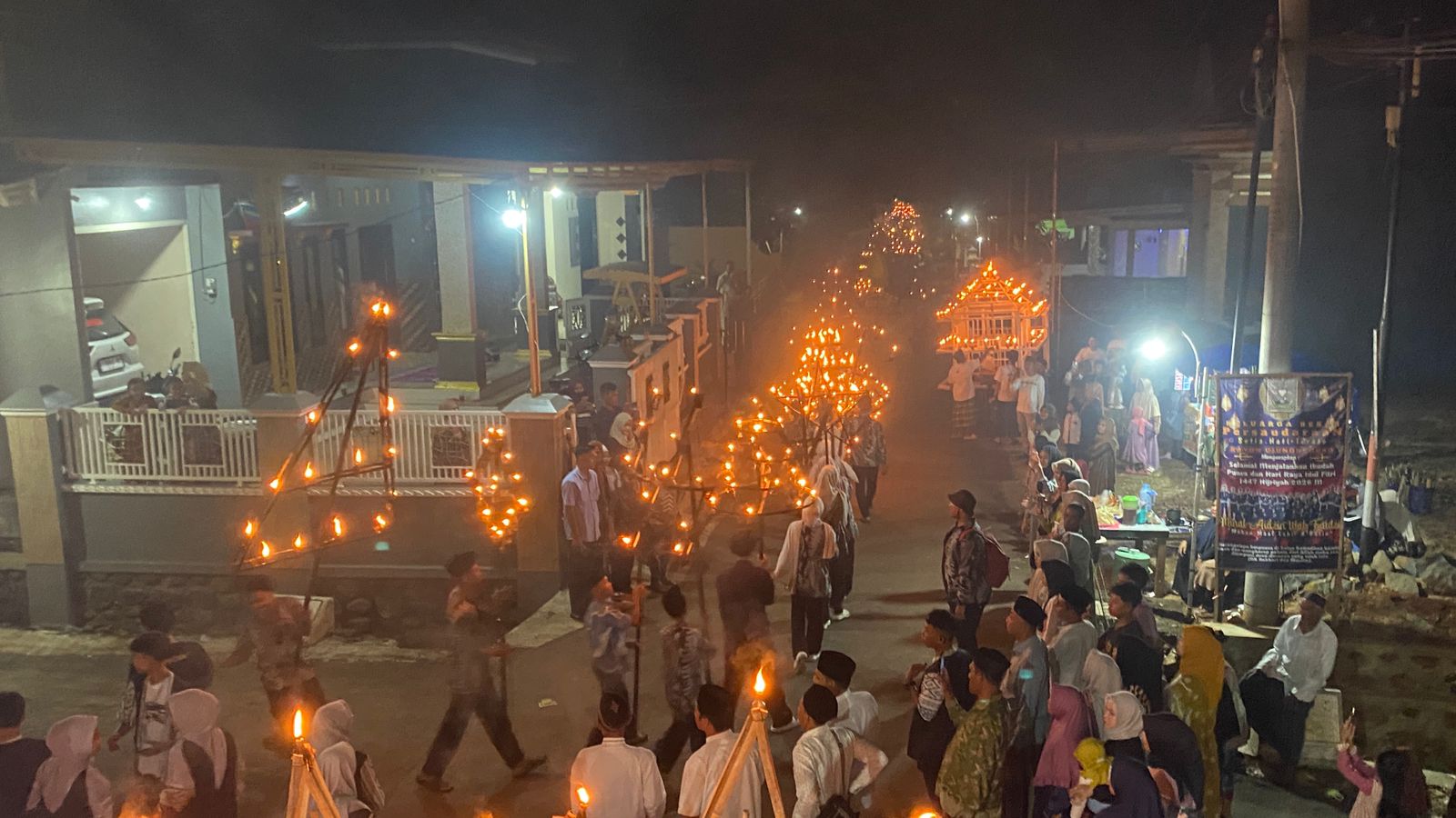 PR IPNU IPPNU Ujungnegoro kembali Meriahkan Pawai Oncor di Malam Idul Fitri 1447 H.