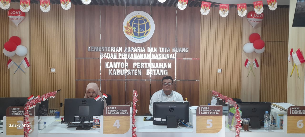 PELATARAN (Pelayanan Tanah Akhir Pekan) : Kantah Batang Tetap Melayani di Hari Libur