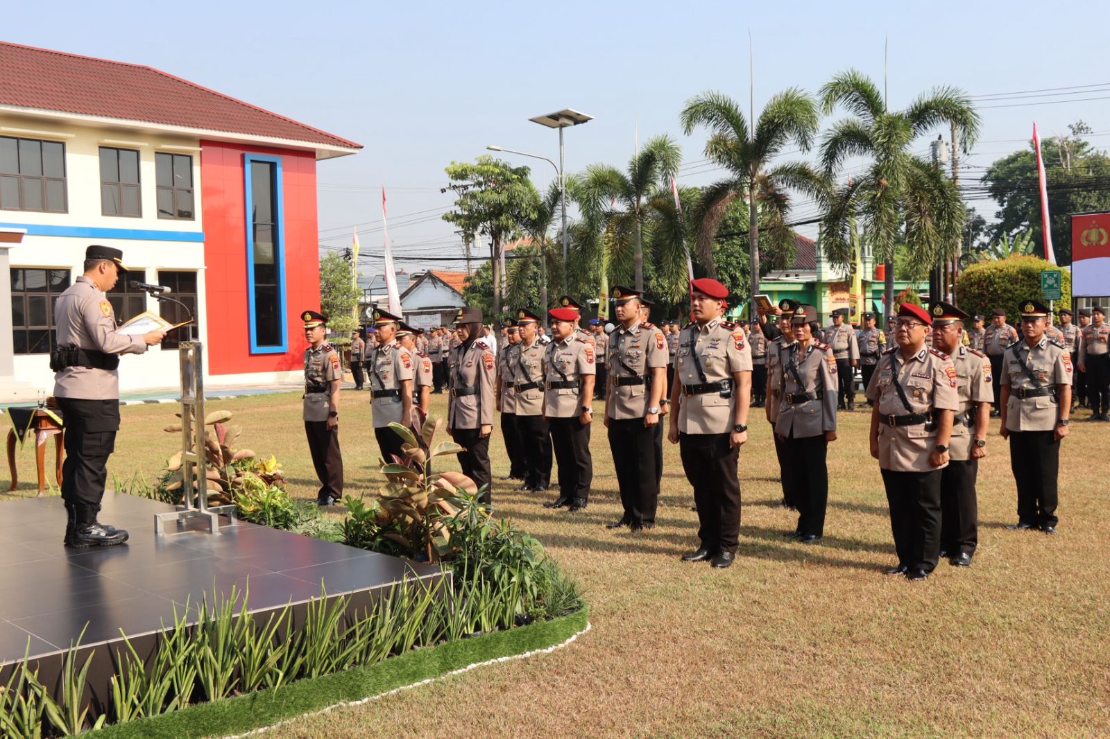 Rotasi Jabatan Strategis, Polresta Batang Gelar Sertijab Sejumlah Kasat dan Kapolsek Jajaran