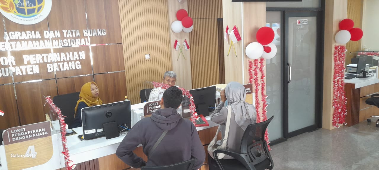 Kantor Pertanahan Kabupaten Batang Membuka PELATARAN (Pelayanan Tanah Akhir Pekan), Wujud Komitmen Kantah Batang Tetap Melayani Masyarakat