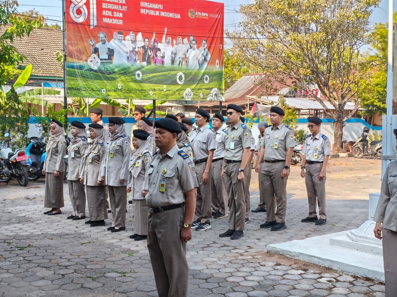 Apel Pagi Kantah Batang : Perkuat Sinergi dan Kinerja, Siap Hadapi Transformasi Organisasi Menuju SOTK Kewilayahan