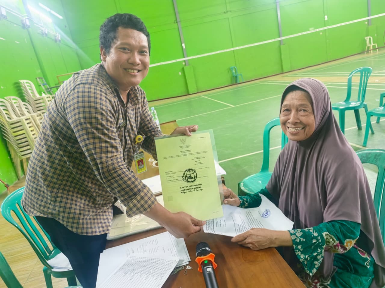 Kantor Pertanahan Kab. Batang Serahkan Sertipikat PTSL 2026, Wujudkan Kepastian Hukum Untuk Masyarakat Desa Pungangan Kecamatan Limpung