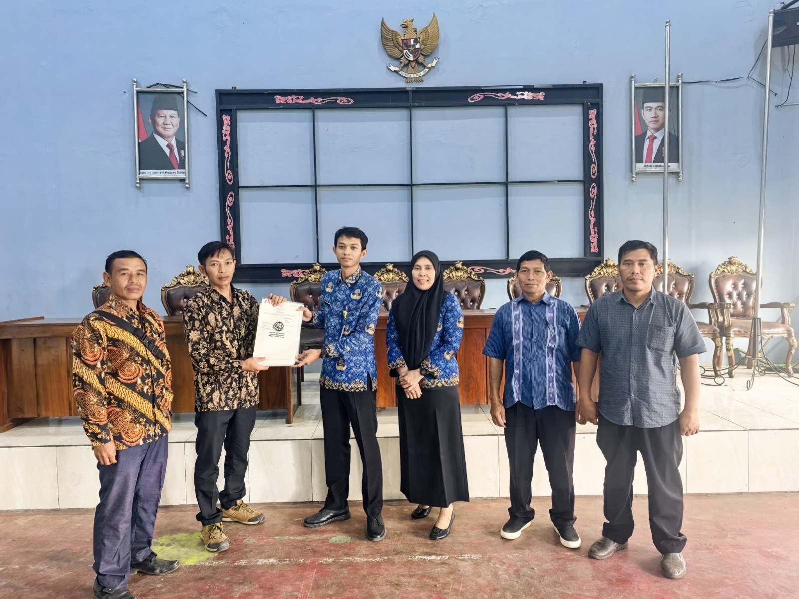 Kantor Pertanahan Kab. Batang Serahkan Sertipikat PTSL 2026, Wujudkan Kepastian Hukum Untuk Masyarakat Desa Deles Kecamatan Bawang