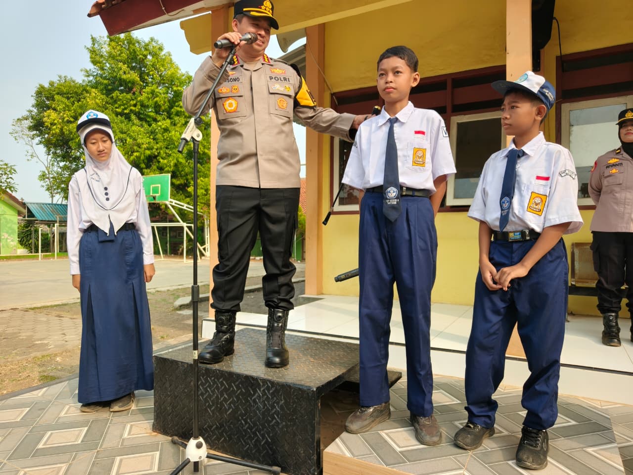 Cegah Pelajar Terlibat Kelompok Bermotor, Kapolresta Batang Jadi IRUP di SMPN 4 Batang