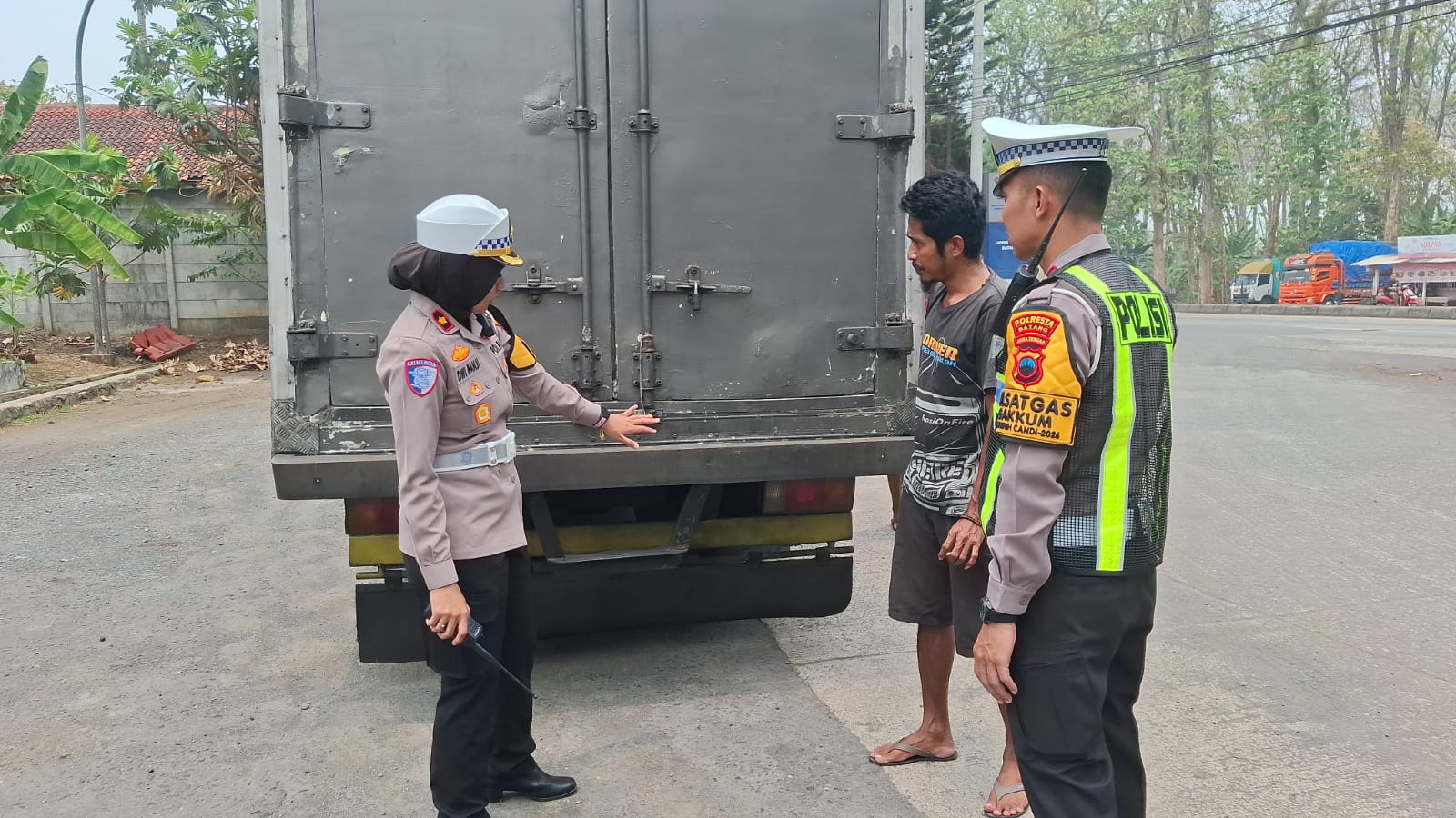 Satlantas Polresta Batang Bersama Kemenhub Gelar Ops Patuh Candi 2026 di UPPKB Subah, Puluhan Truk ODOL Jadi Sasaran