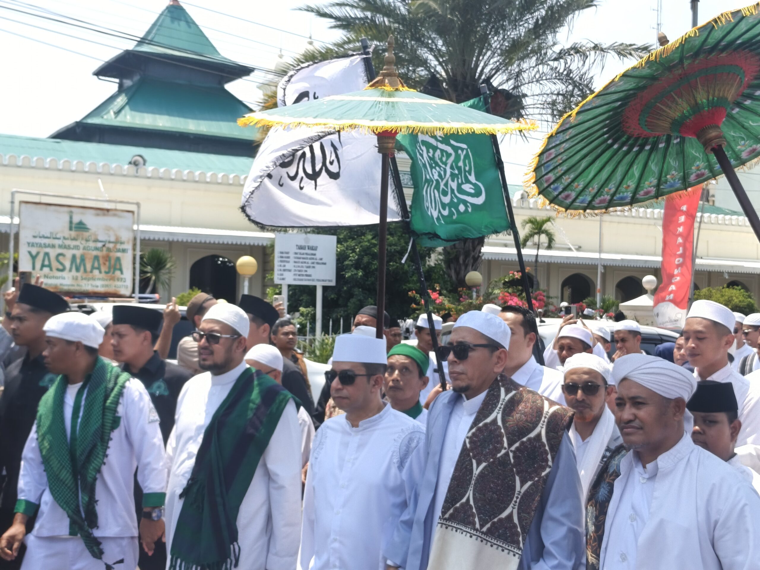 Maulid Akbar 2025 Pekalongan, Ribuan Jamaah Padati Kediaman Habib Idrus